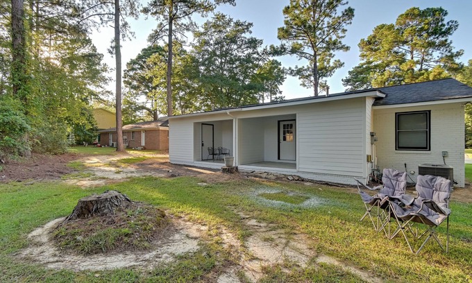 Cheraw Apartamento | Private Patio: Apt 6 Mi to Cheraw State Park!