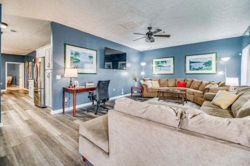 Ono Island Casa | Private Patio & Close to Beach Coastal Cottage
