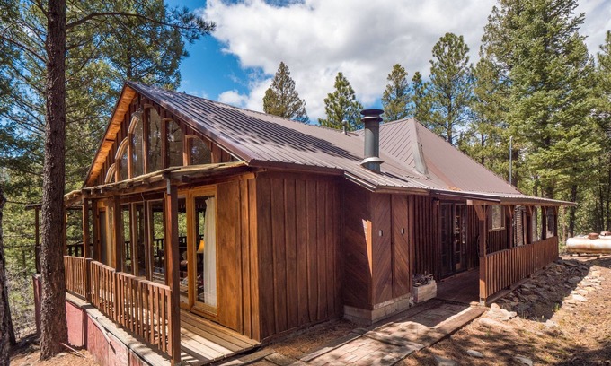 Guadalupita Cabina | Private Peak Velo Remote Mountain Retreat