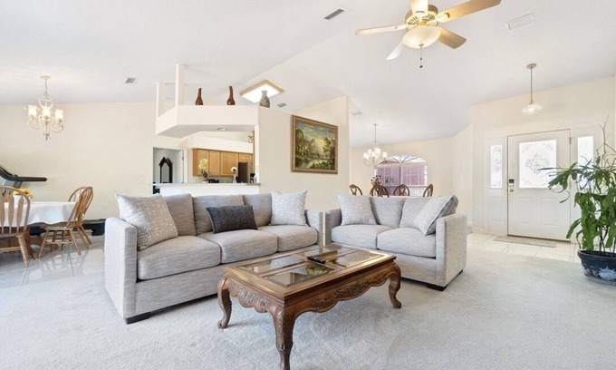 Northeast Pensacola Casa | Private Pensacola Beach Getaway Near UWF & Uptown!