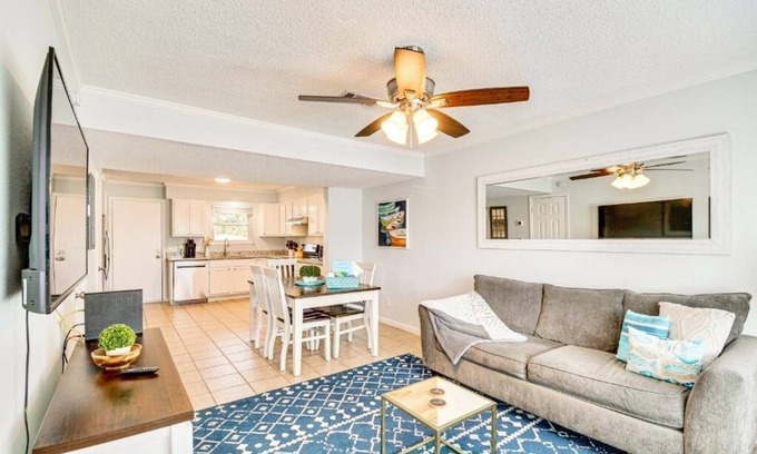 Siguenza Cove Apartamento | Private Perdido Key Coastal Retreat in Pensacola!