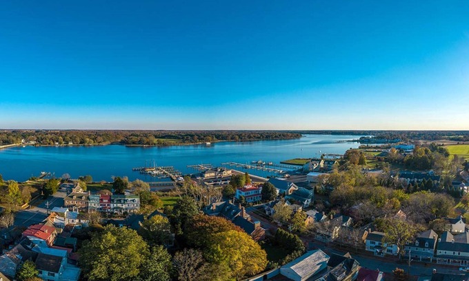 Chestertown Casa | Private pier and pool at this waterfront Chestertown home