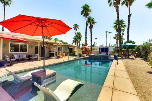 Vista Norte Casa | Private Pool and Putting Green Palm Springs Home!