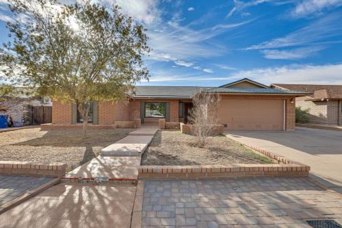 Tempe Casa | Private Pool and Yard Pet-Friendly Tempe Getaway!