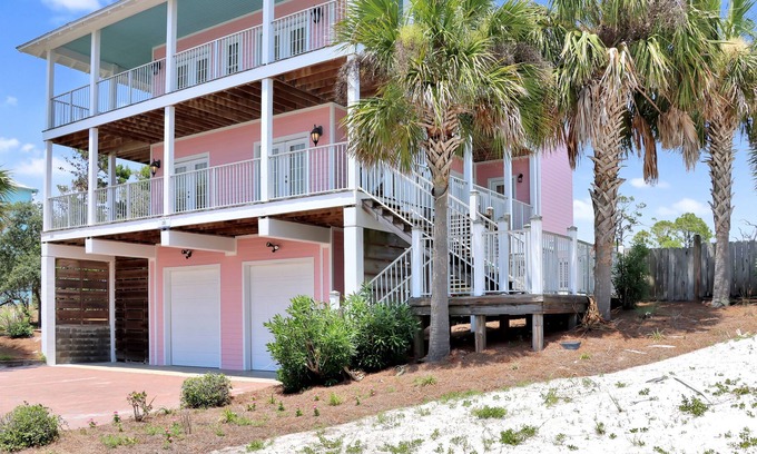 Seagrass Casa | Private Pool, Gulf View in Gated Community ~ Love You More