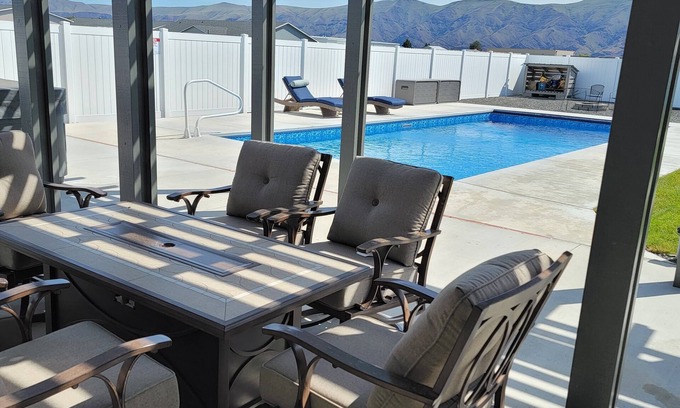 Desert Aire Casa | Private Pool, Hot tub & large yard just waiting for you to enjoy.
