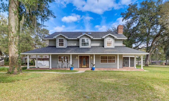Wildwood Casa | Private Pool & Lake Views: Family Home in Oxford