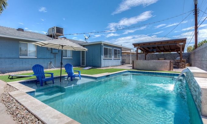 Cox Heights Casa | PISCINA PRIVADA - ¡TODO NUEVO! ¡Se nuestro invitado!