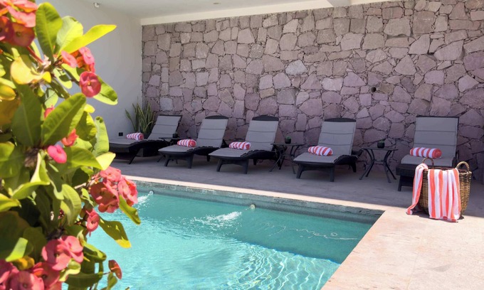 Colina del Sol Casa | Private pool, rooftop and BBQ, Malecón 5 min walk
