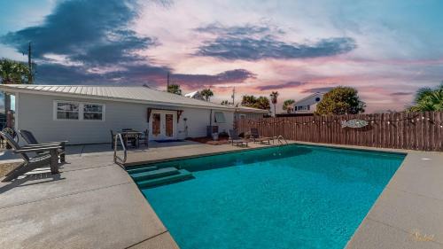 Laguna Beach Estates Casa | Private Pool - Steps To Beach - Fenced Backyard - FLPCB74