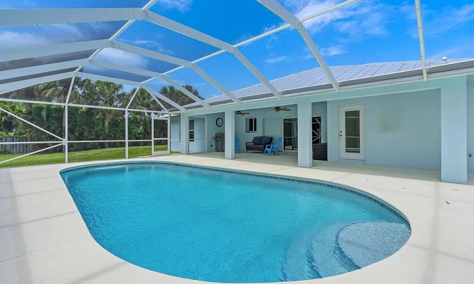Fort Pierce Shores Casa | Private Pool & Steps to Ocean: Island Beach House!