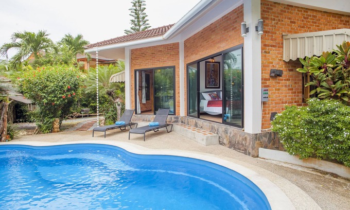 Nong Thale Villa | villa con piscina privada hasta 10 personas a 5 minutos de las playas y Ao Nang