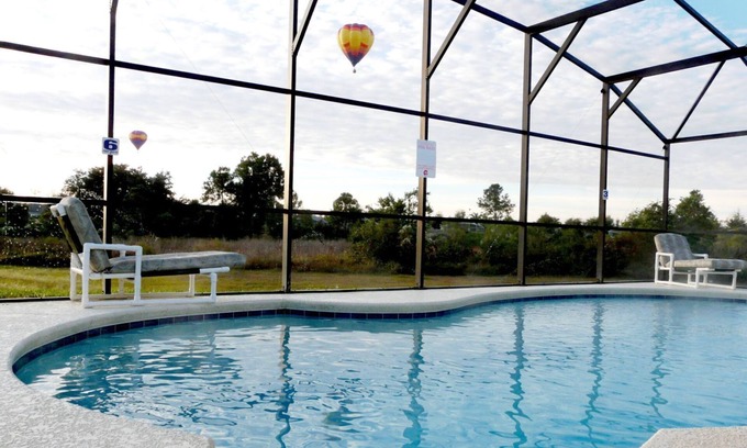 Silver Creek Villa | Piscina privada, barbacoa, WiFi, sala de juegos, sin vecinos traseros, TV en todas las habitaciones, piso de madera