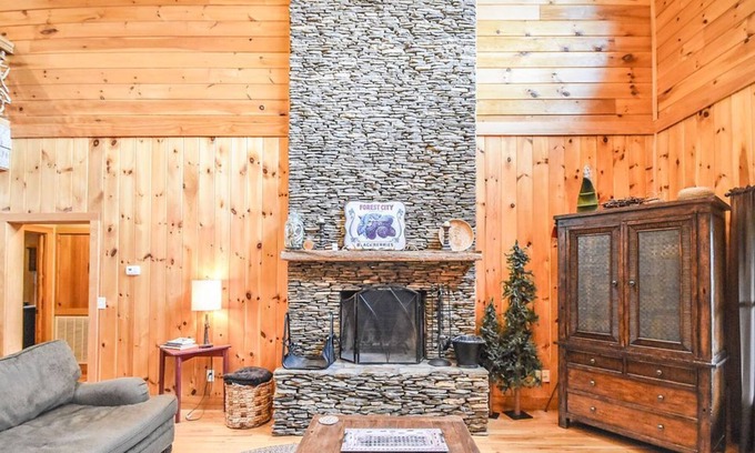 Apple Ridge Cabina | ¡4 millas a Blowing Rock! El hogar de montaña de su familia lejos de casa