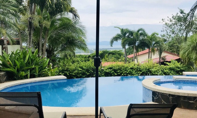 Barranca Casa | Private property with pool and fantastic views