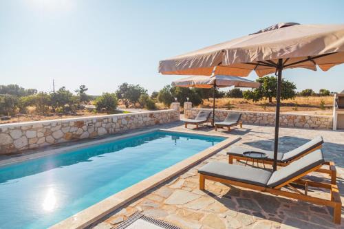 Akrotiri Villa | Private, Quiet, Isolated Villa in Chania/HomeAlone