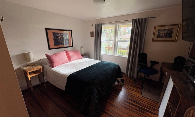 Bull Mountain Apartamento | Private, quiet suite, separate entrance.