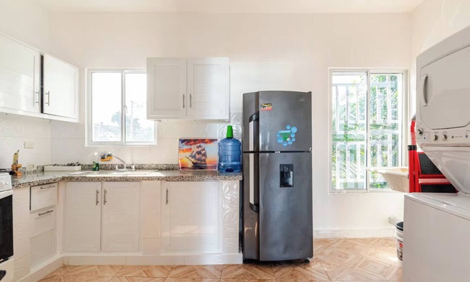 Nagua Apartamento | Private Residence ‘Nueva Nagua’ - King Bed with AC, WiFi & Hot Water