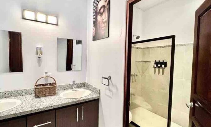 Jacó Villa | Private resort style pool, AC, WI-FI, clean home