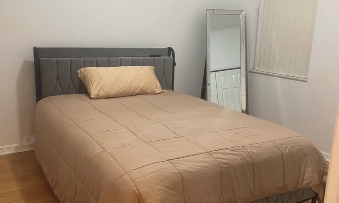 Town 'n' Country Casa | Private Room “C” with Dedicated Half Bath in Central Tampa