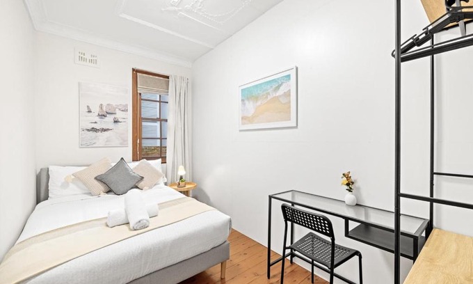 Gordon Casa | Private Room in Gordon near Train & Bus