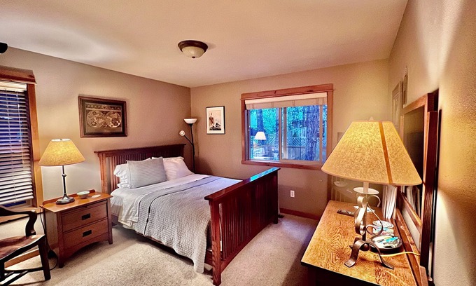 Southwest Bend Casa | Private Room in shared home next to the Deschutes River Trail
