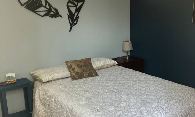 Narvarte Poniente Casa | Private room with full bathroom. Safe and quiet area.