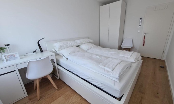 Kirchrode-Bemerode-Wulferode Casa | Private Room near Hannover Fair