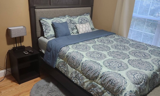Lawrenceville Casa | Private room & Private Bathroom in home