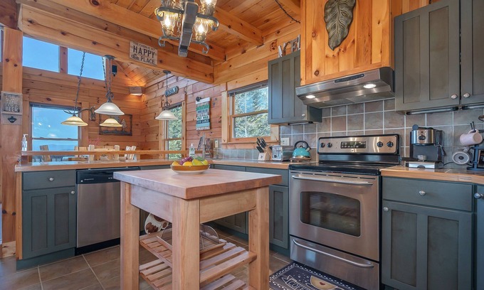 Bostic Cabina | Private Secluded Beautiful Cabin With Sunset Mountain Views