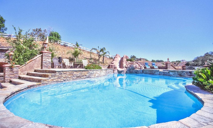 Murrieta Casa | POBLACIÓN PRIVADA DE UN SOLO NIVEL EN 5 ACRES- 20 MIN TO OLD TOWN TEMECULA
