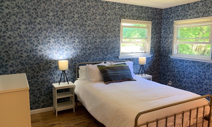 Benton Harbor Casa | Private Single Story Minutes to Lake MI Beaches and Downtown St Joe