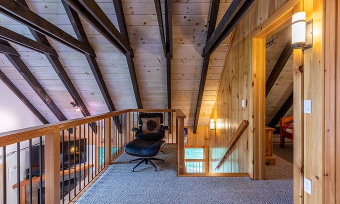 Ludlow Cabina | Private Ski Cabin - Minutes to Mt. Okemo and Ludlow Village