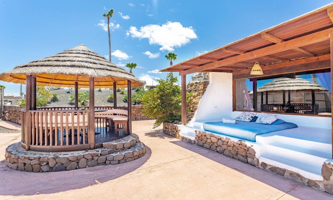 Haria Villa | Villa privada/de lujo ecológico - Finca de Arrieta a 300m de la playa