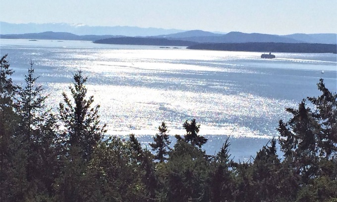 Pender Island Villa | Privados, vistas espectaculares del océano - Piscina de agua!