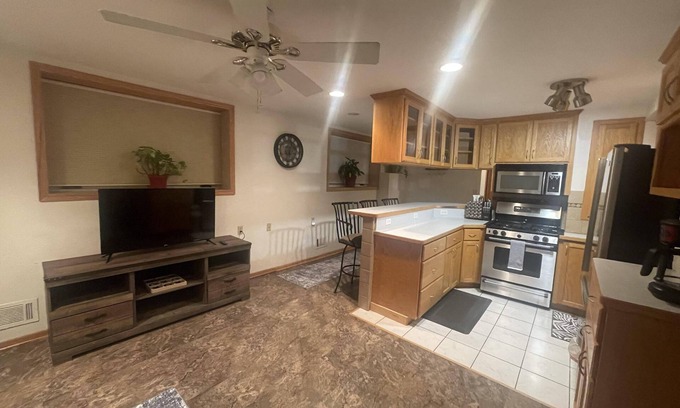 Powderhorn Casa | Private Standish Suite