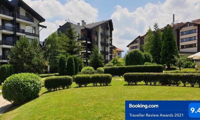 Razlog Complejo | Private Studio in Aspen Golf and Ski Resort