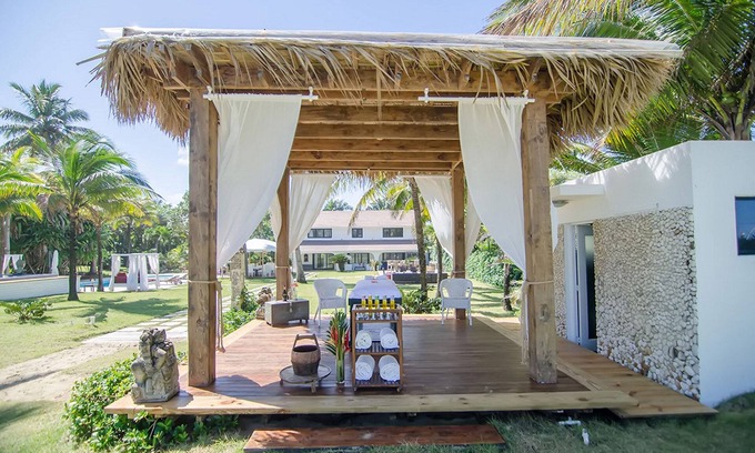 Cabarete Apartamento | Private suite in luxury resort with pool and jacuzzi, right on sandy beach