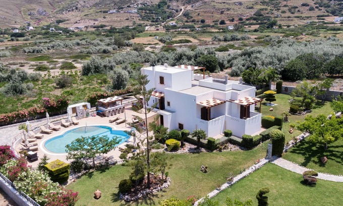 Skiros Villa | Private sunkissed Estate in the heart of Aegean -Villa D'Amour