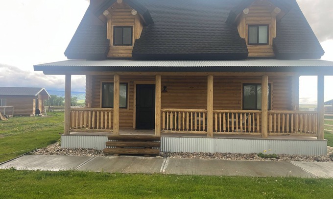 Tetonia Cabina | Private Teton Basin Adventure Cabin! Hike, Ski, Fish, Close to Jackson