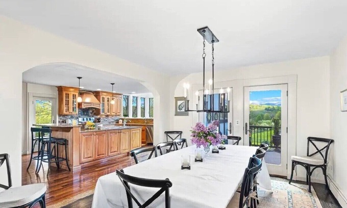 Millbrook Casa | Private Tudor style 5 bedroom home in country setting.