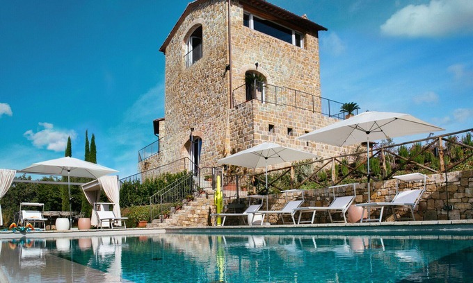 Radda in Chianti Villa | Maravillosa casa de vacaciones privada con jacuzzi, A/C, sauna, piscina privada, WIFI, TV, patio
