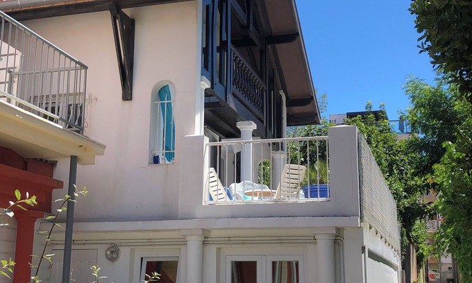 Cote Landaise Villa | Private villa on Arcachon's central beach