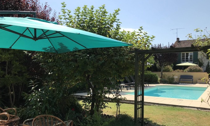 Tremolat Casa | Private villa with pool in pretty Dordogne village. Short walk to water sports