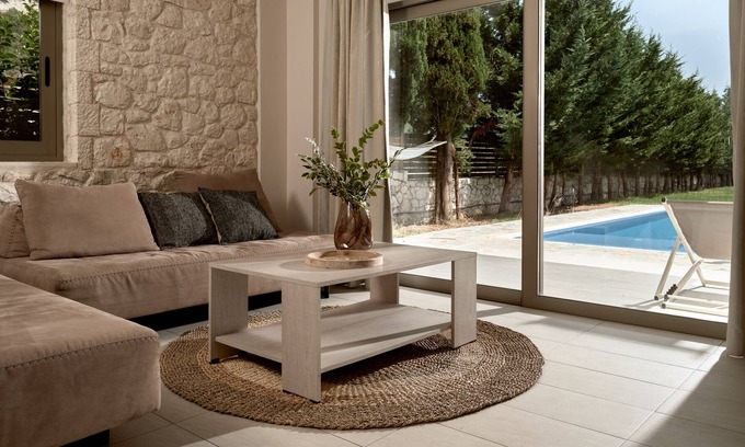 Plaka Casa | Private Villa with pool