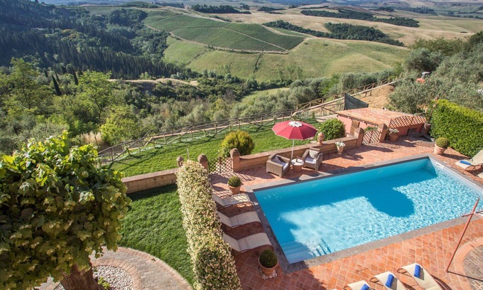 Fabbrica Villa | Casa de vacaciones privada con A/C, WIFI, piscina privada, TV, terraza, vista panorámica