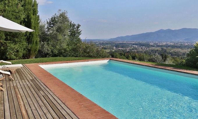 Lucca Villa | Maravillosa casa de vacaciones privada con piscina privada, A/C, WIFI, TV, veranda, cerca de Lucca