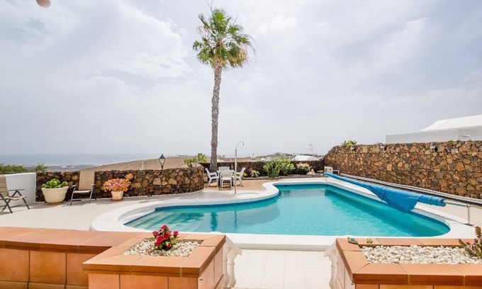 Tias Villa | Villa Vispera - Villa Tias de lujo de 3 dormitorios, vistas al mar, piscina privada.