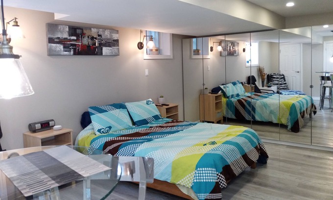 Cambridge Apartamento | Private Walkout Basement Suite with Street Parking