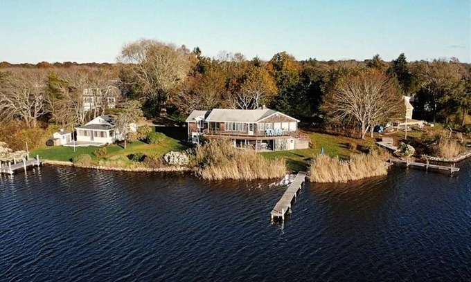 Kenyon Casa | Private Waterfront House, Scenic Sunset Views